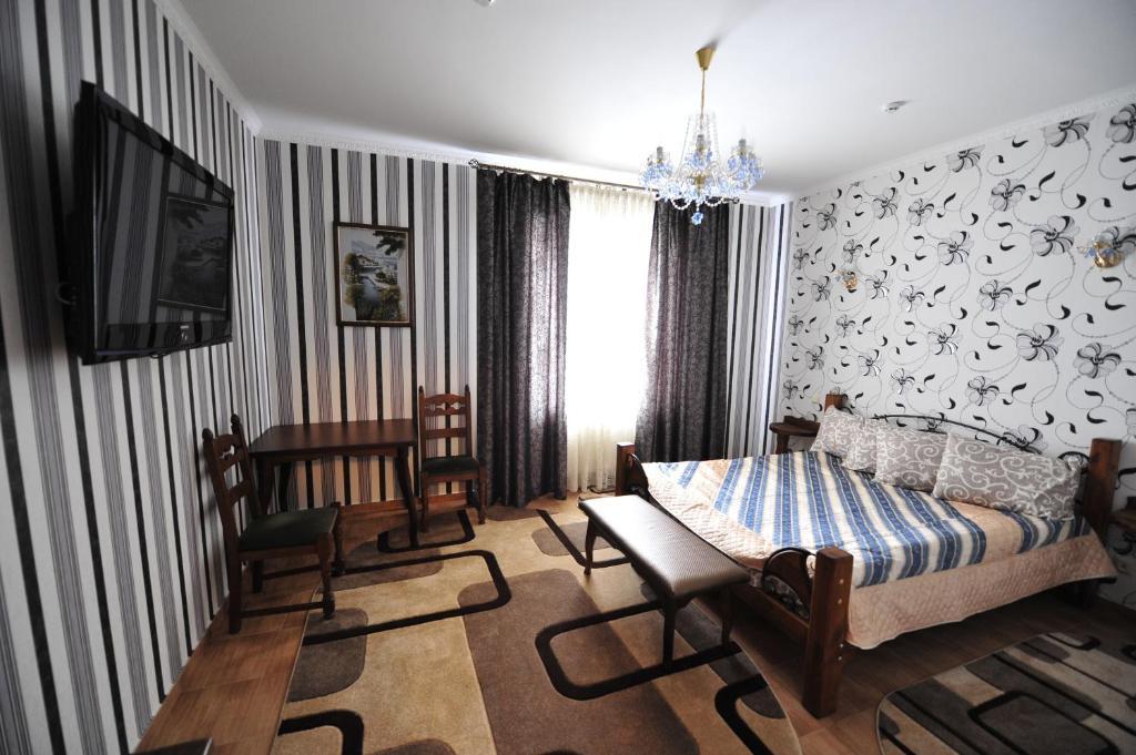 Hotel Oazis-M Babin Habitación foto